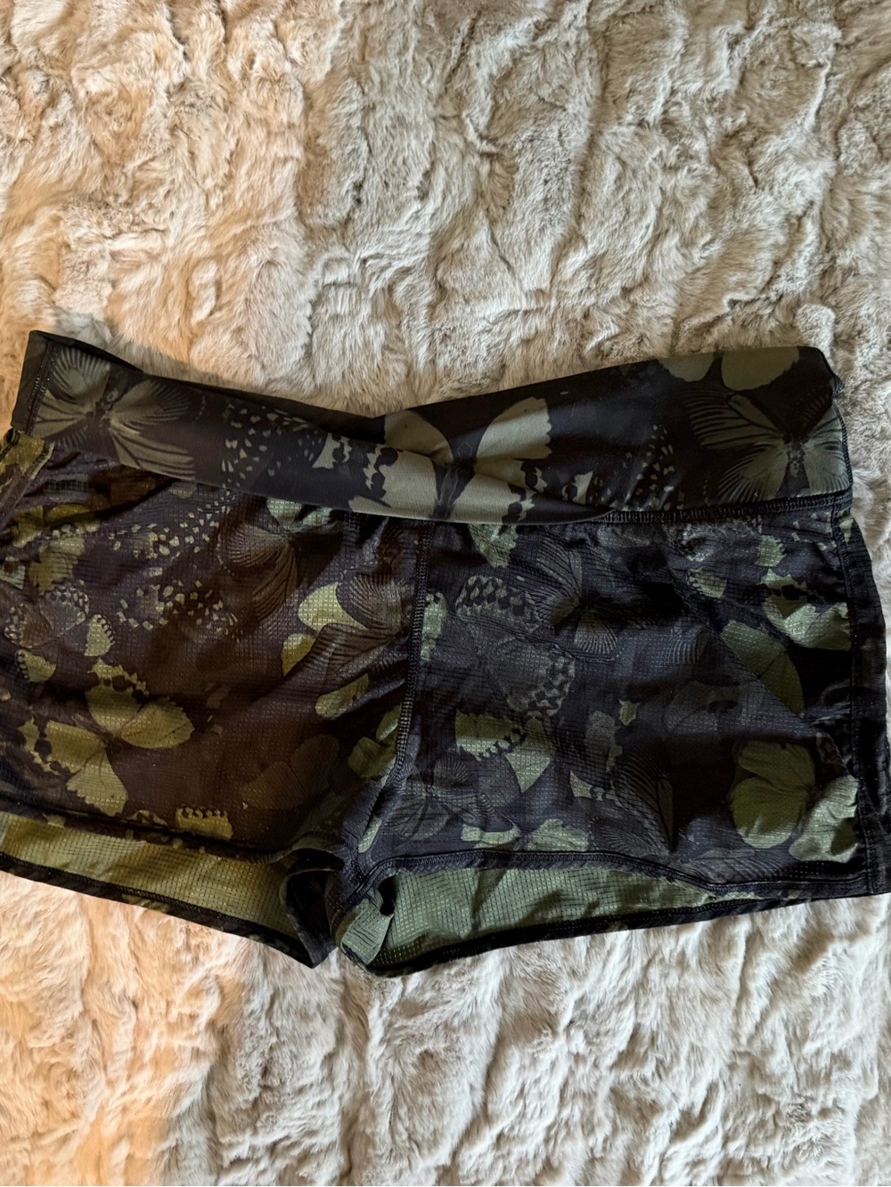 lululemon athletica Vintage Butterfly Camo Mesh Shorts